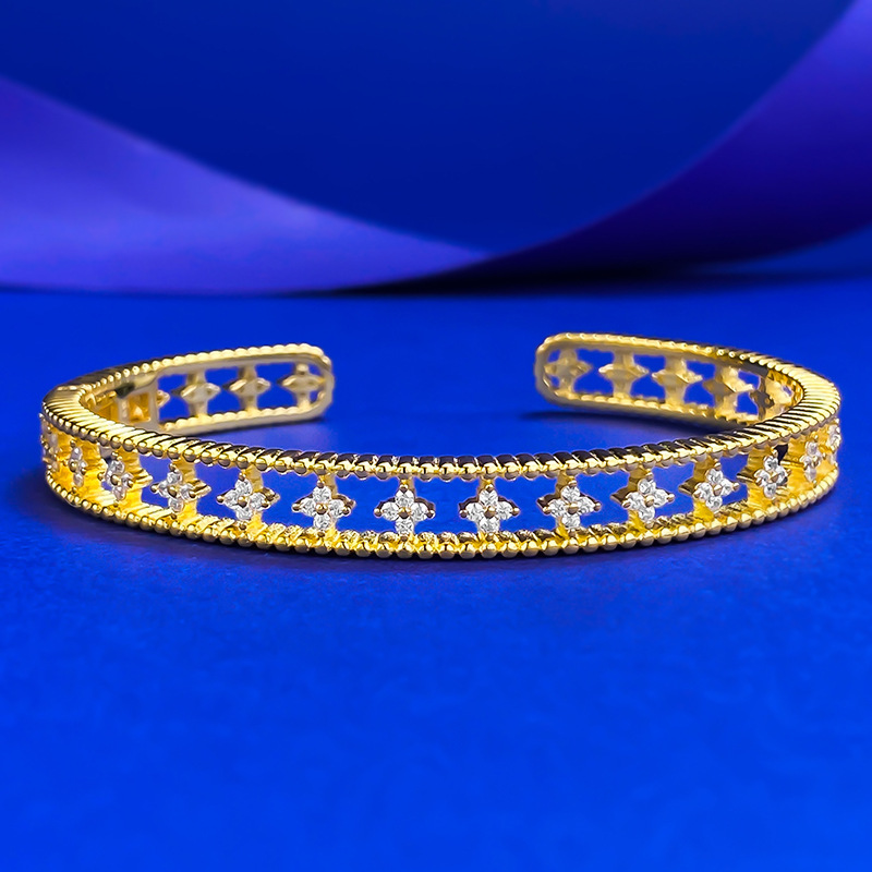 Elegant S925 Silver Four-Leaf Clover Open Cuff Bracelet, Gold-Plated, Chic and High-End Fashion for Women.