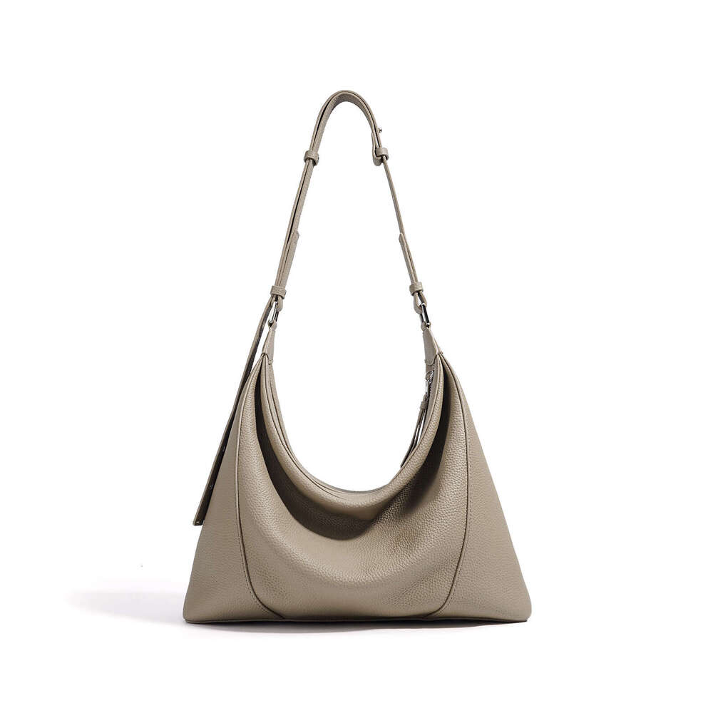 Tote Bag Soft Leather Underarm Single Shoulder Large Women New Fashion Tote For Autumn Winter Stylish And Versatile Crossbody Bag KQ