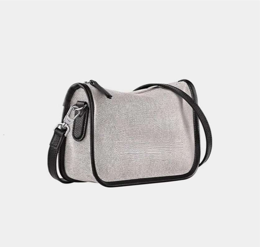 High Quality Canvas Letter Mailman Small Square Women's New Trendy And Fashionable Crossbody Shoulder Bag