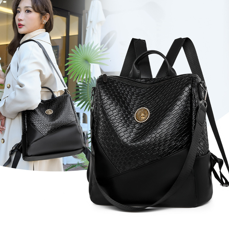 Designer Backpack Shoulder Bag Women New Fashionable Leather Design Niche Popular Lightweight And Large Capacity Backpack For Travel Outdoor Storage B