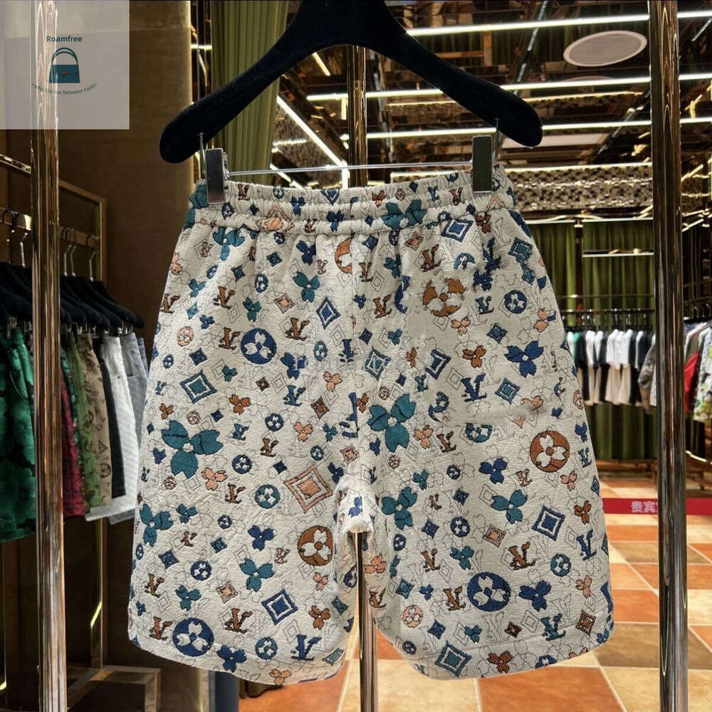 Summer light luxury new loose and fashionable men's quarter shorts sports trend thin beach casual plus size