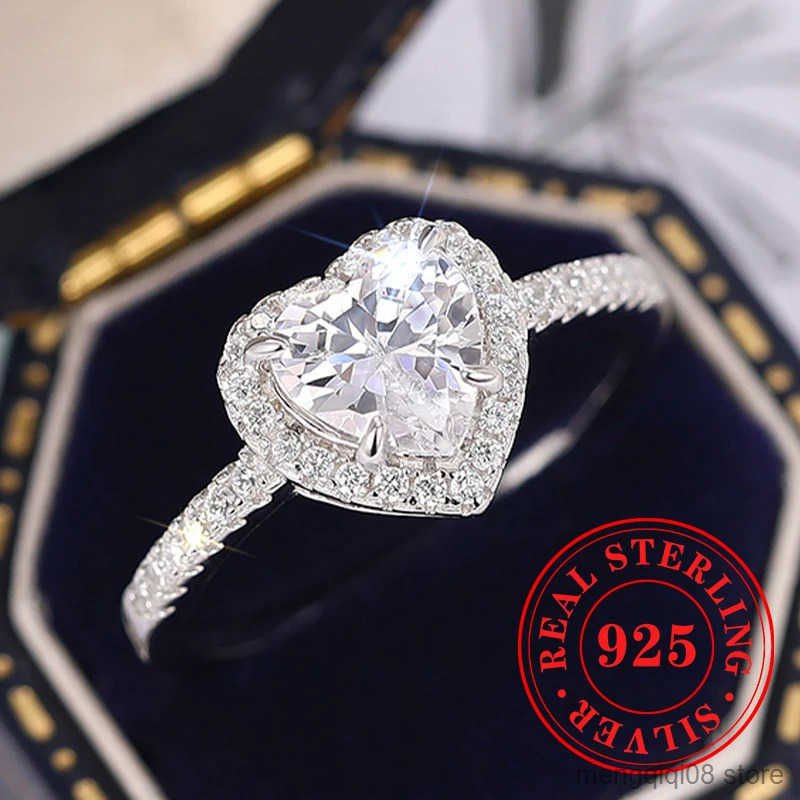 Huitan Brilliant Heart CZ Rings for Women 925 Sterling Silver Chaste Wedding Bridal Jewelry Shining Gorgeous Finger Accessories L250519