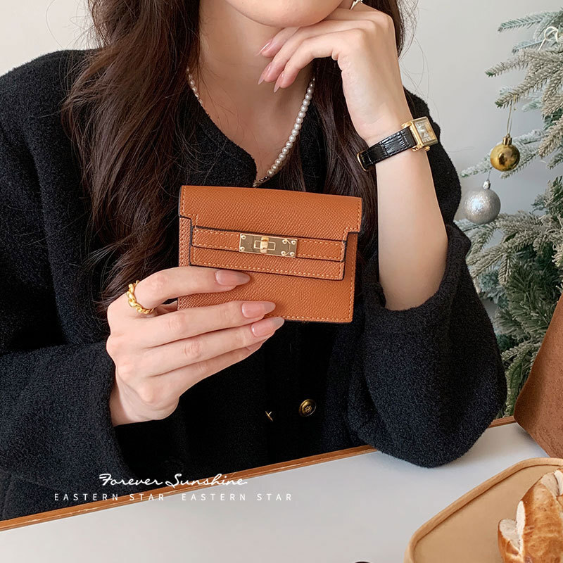2025 Designer Casual All Match Free Shipping Womens New Compact Popular Multi Slot Coin Purse High End Organ Bag Small Fragrance Card Clip