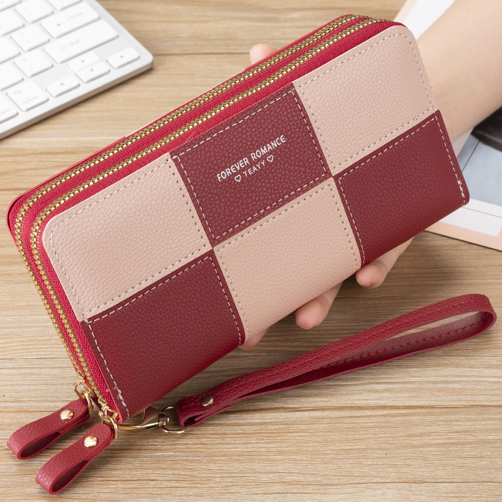 2025 Designer Fashion Casual Girls Long Handheld Three Color Spliced Simple Zipper Phone Bag Wallet