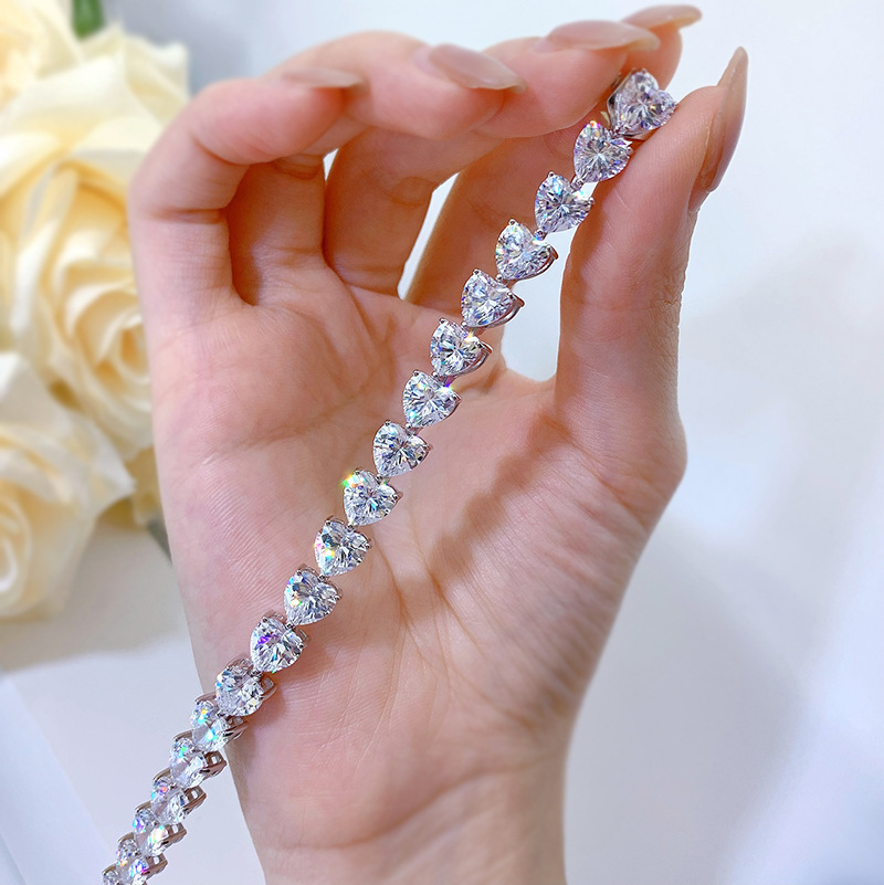 New S925 Sterling Silver Full Diamond Heart-Shaped Bracelet Elegant Tennis Style Fashion Jewelry for Women