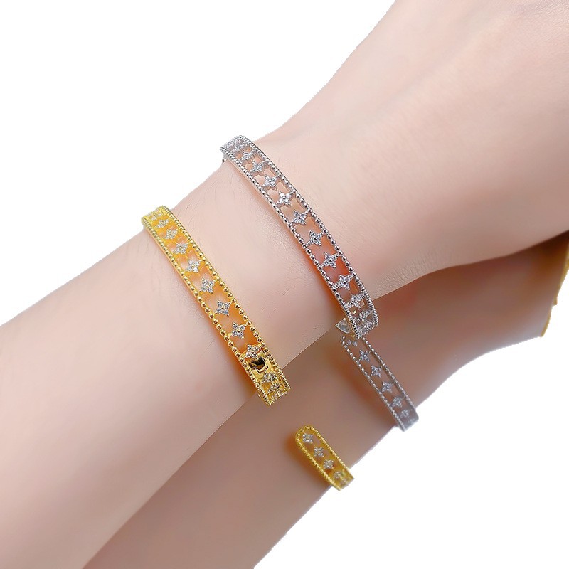 Elegant S925 Silver Four-Leaf Clover Open Cuff Bracelet, Gold-Plated, Chic and High-End Fashion for Women.