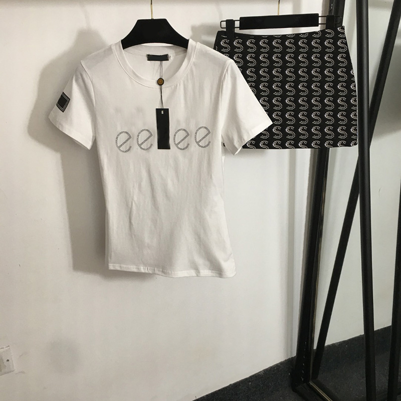 Designer Women Mini Skirt Set Summer Beach Slim Skirt Two Piece Set Short Sleeve Tops Short Skirt Set