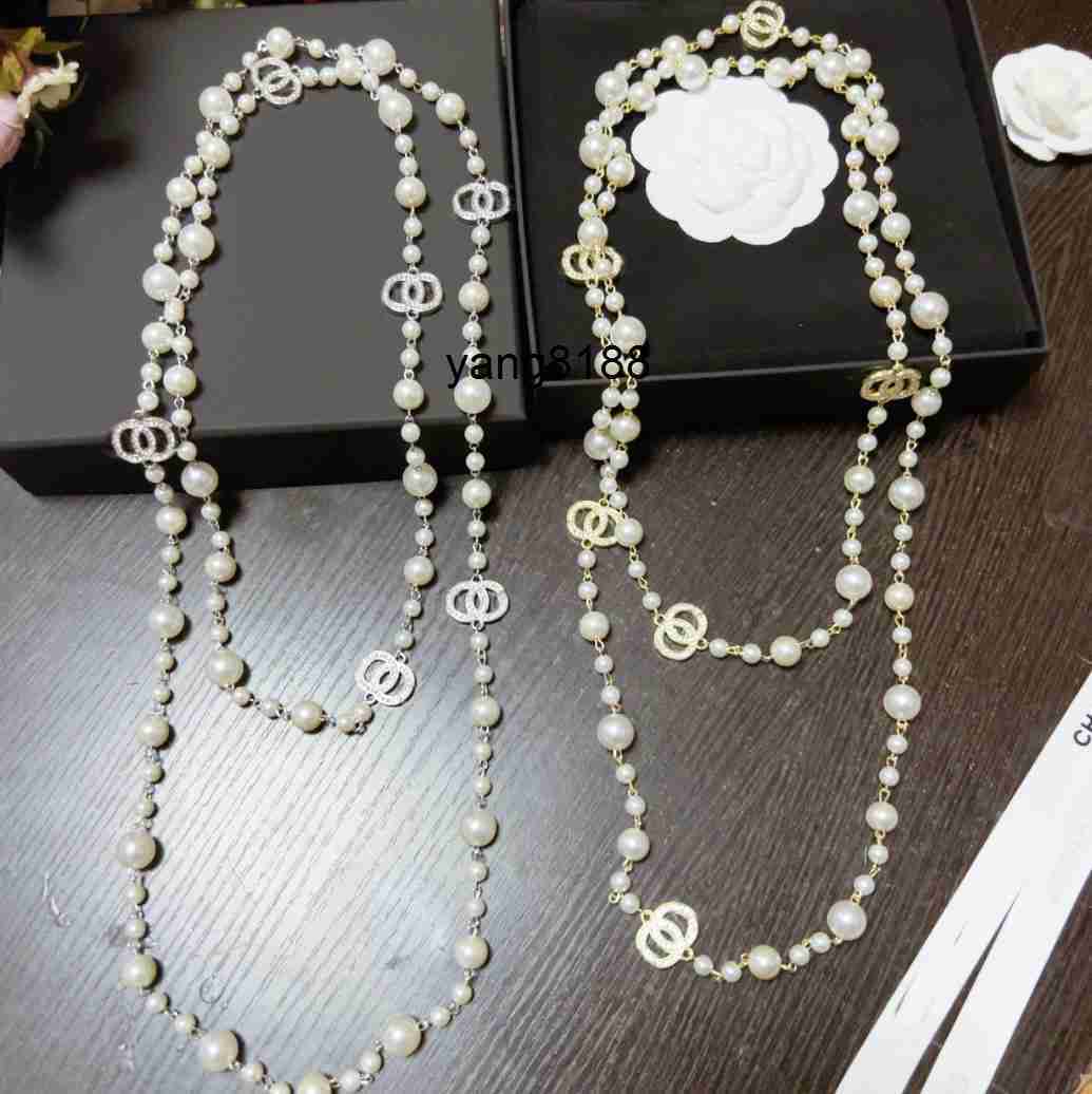 cc channels Chennel 20style Brand Designer Necklace for Women Sweater necklace Six doublesided letters Diamond Pearl Pendant Necklaces Wedding Christm Festival J