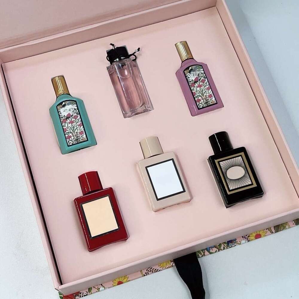 Perfume set 4 pieces 6 pieces perfume multiple sets gift box perfume for women Cologne for Mens Long Lasting Good Smell High Quality Spray cosmetics kit for women gift