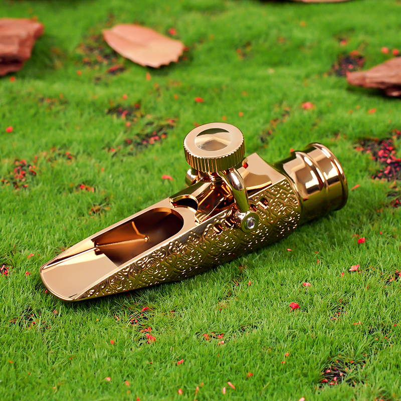 Vintage pure copper saxophone head alto head engraved with the beauty of the art of playing the melody