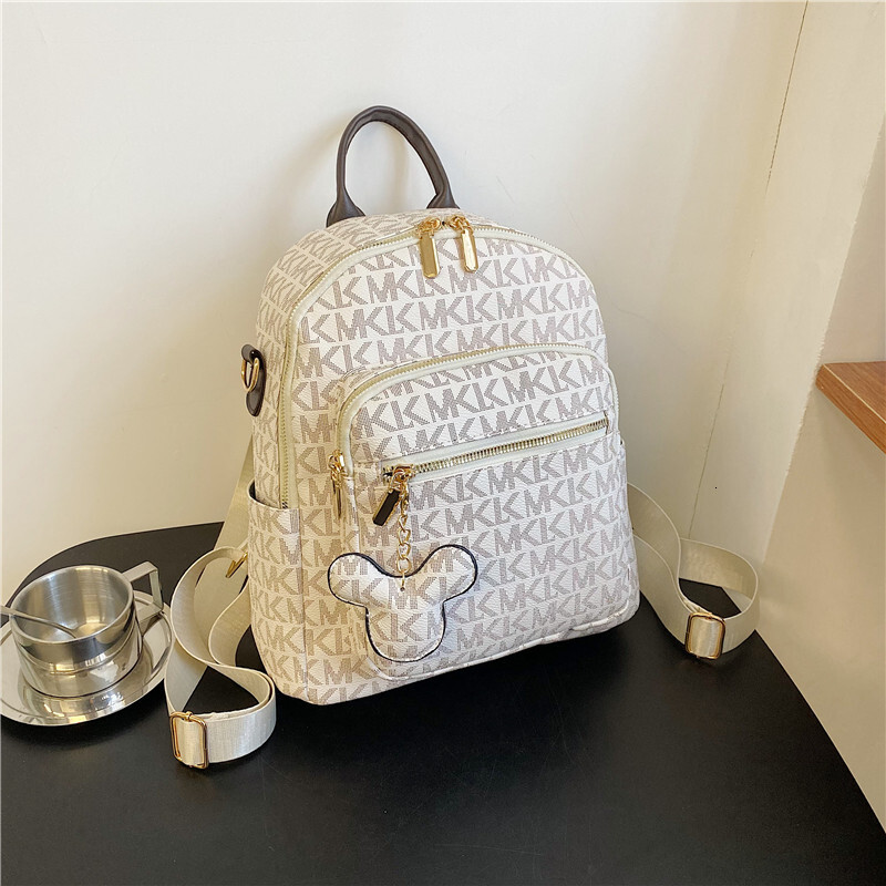 25S NEW Designer Backpack Women S New High End Feel Bag Women S Fashionable Versatile Casual Simple Backpack Outdoor Storage Bag