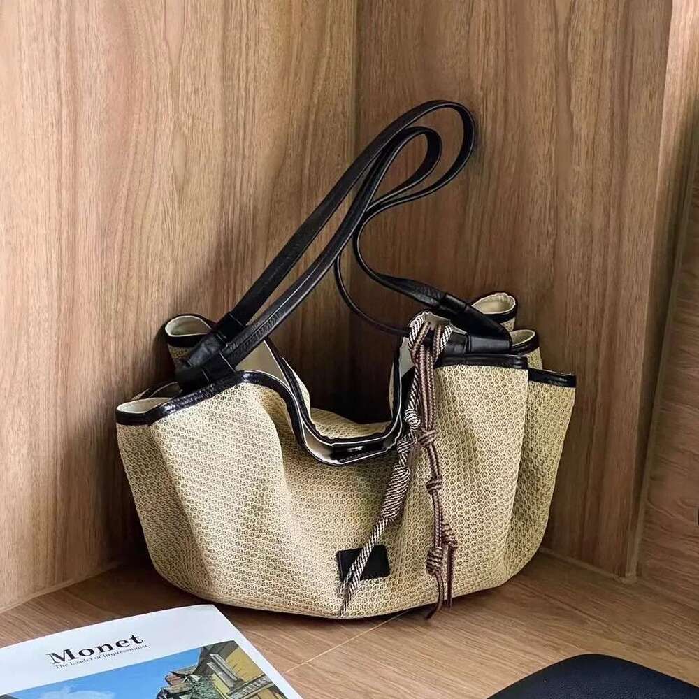 Summer Women Woven Tote Hollowed Out Large Capacity Handbag Fashion Shoulder Beach Commuting Vacation Shopping Bag
