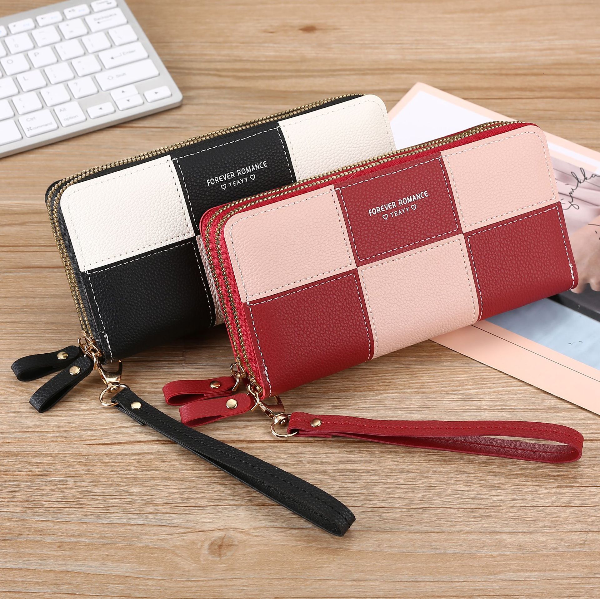 2025 Designer Fashion Casual Girls Long Handheld Three Color Spliced Simple Zipper Phone Bag Wallet