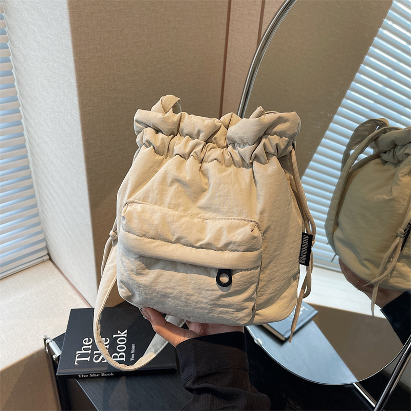 Fashionable and trendy casual bag for women in spring 2025, new commuter niche women's single shoulder crossbody bag, small square bag #swissmili