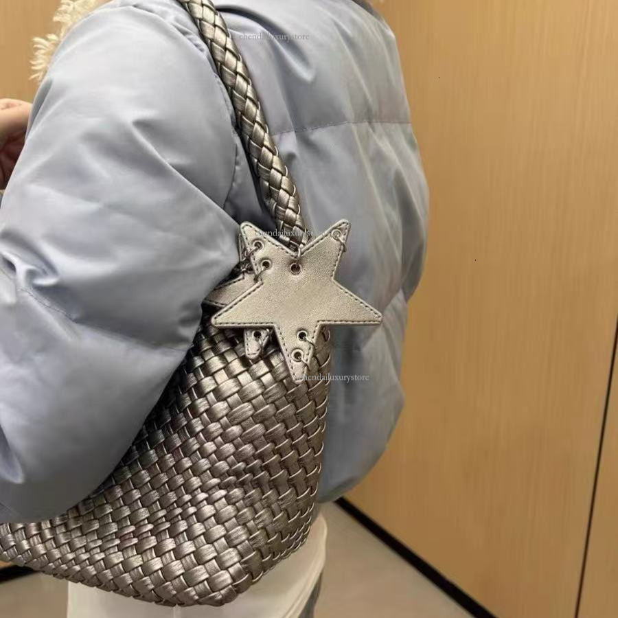 Women's Shoulder Bag Free Delivery Designer Bag Fashionable Niche Gold Hand Woven Handbag Casual Lazy Style Shoulder Bag Shopping Vegetable Baske
