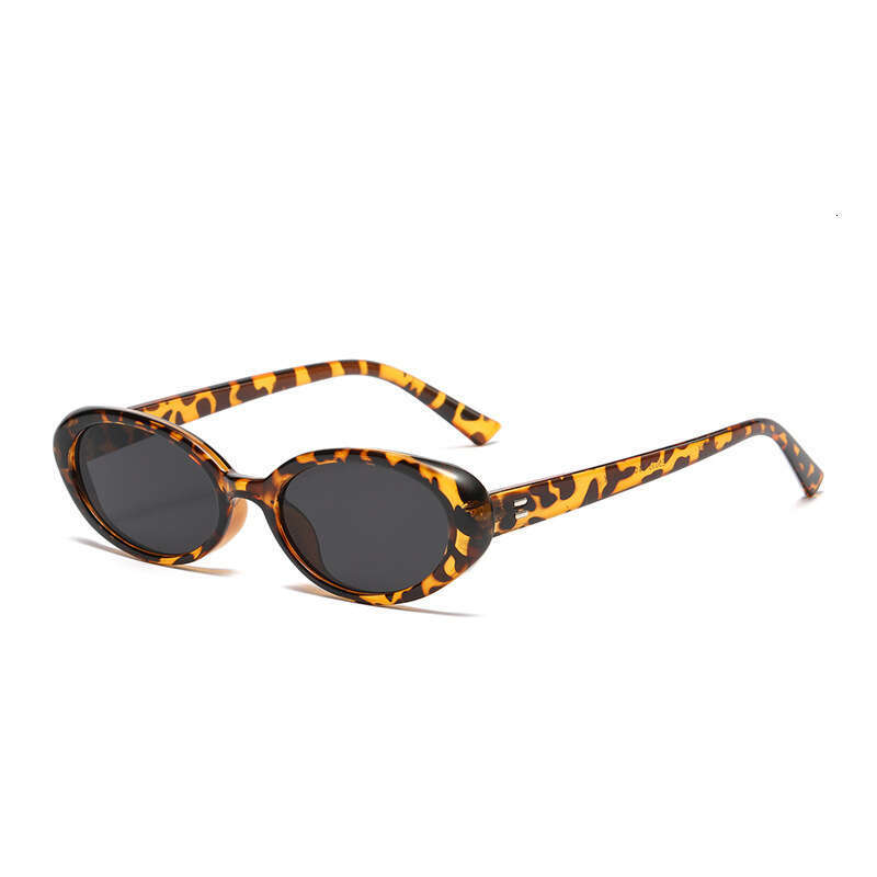 Retro Oval Sunglasses fashion sunglasses for Women Stylish Versatile and UV Protective