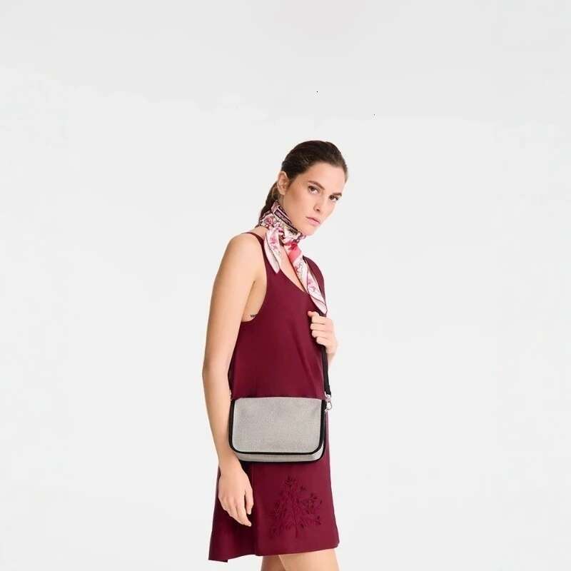 High Quality Canvas Letter Mailman Small Square Women's New Trendy And Fashionable Crossbody Shoulder Bag