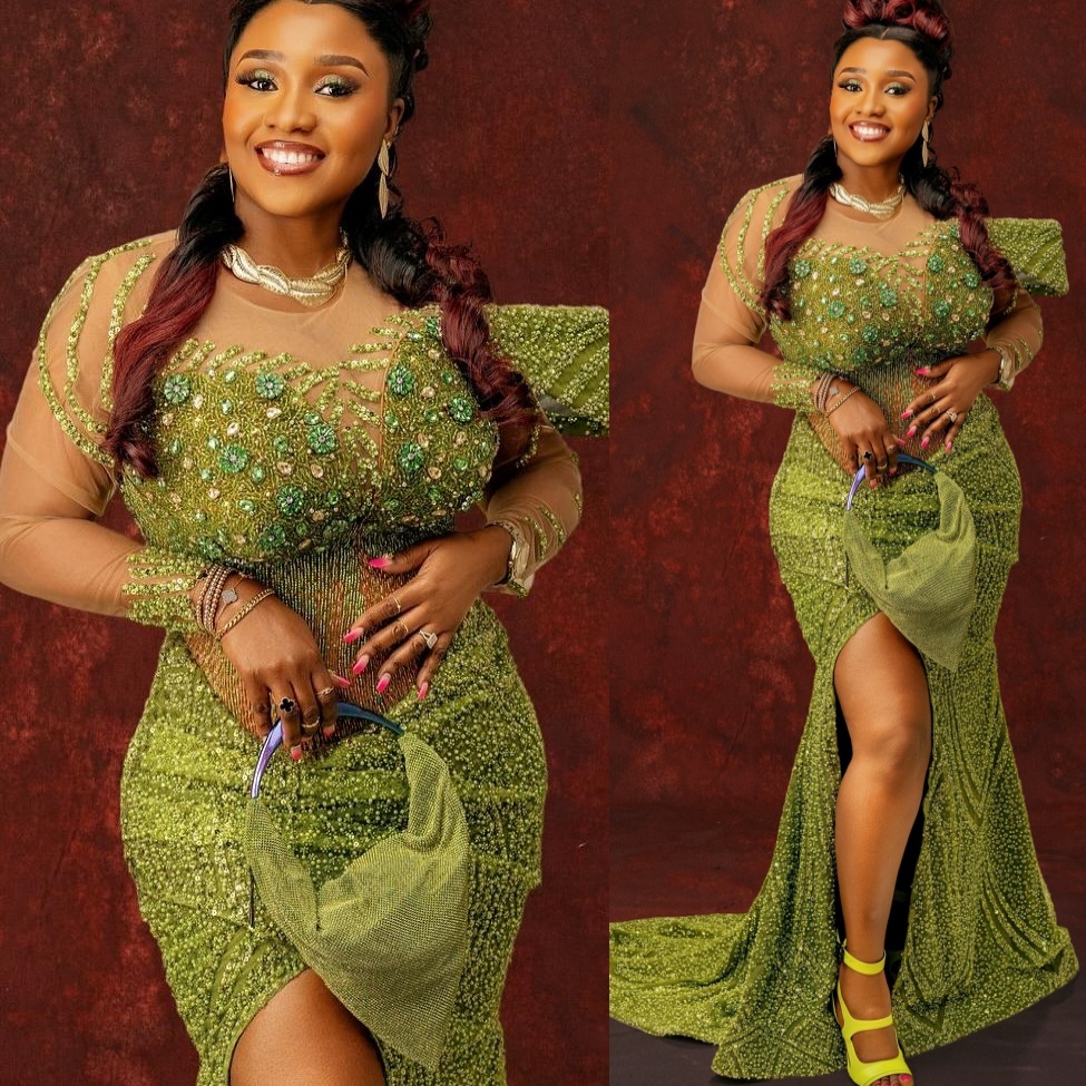 Green Mermaid Plus Size Prom Dresses 2025 Crystals Beaded High Split Evening Formal Party Second Birthday Engagement Gowns Dress For Special Occasions