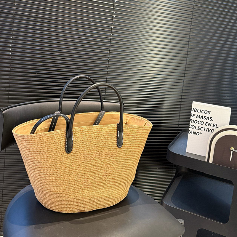2025 Designer Beach Bags Totes Luxury Fashion Women&#039;s Shouder Bag High Quality Grass Woven Essential for Travel Women Woven Tote