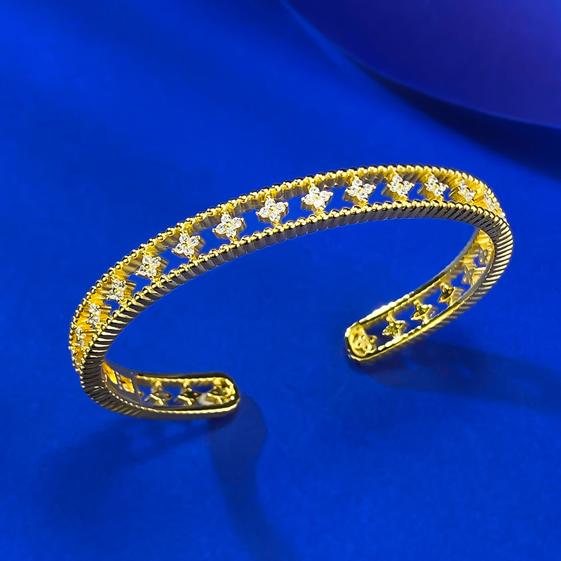 Elegant S925 Silver Four-Leaf Clover Open Cuff Bracelet, Gold-Plated, Chic and High-End Fashion for Women.