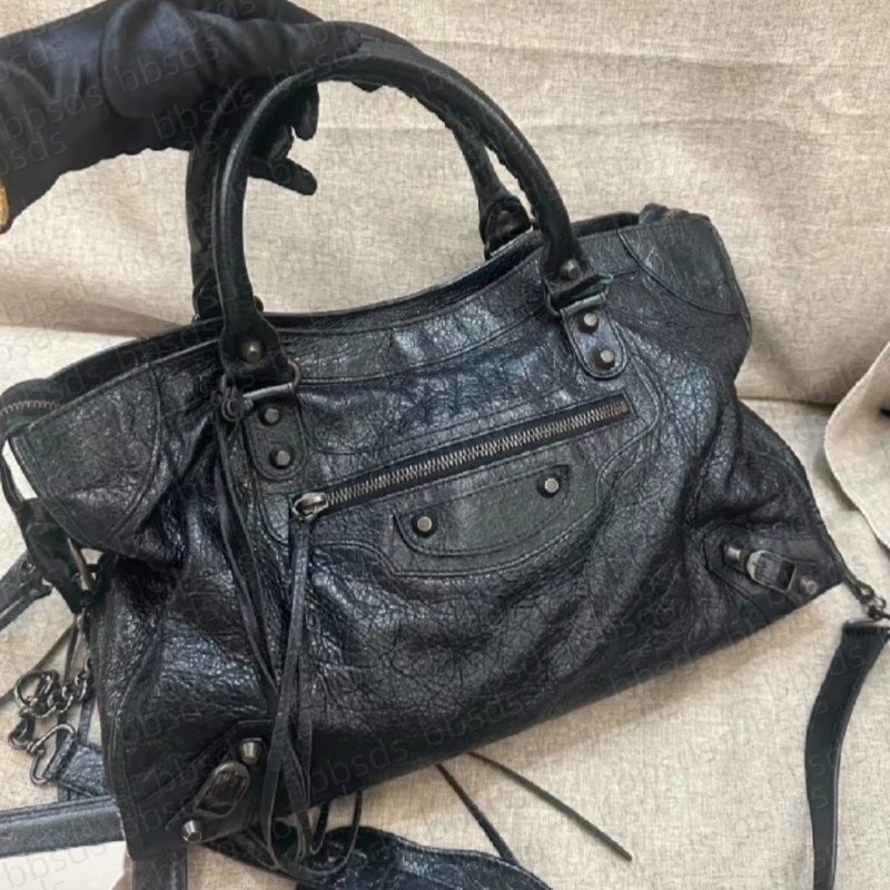 Designer Fashion Luxury Multi functional Bag Large le city Capacity Handbag Suitable for Daily Work Portable Handbag Shoulder Bag Handbag 25