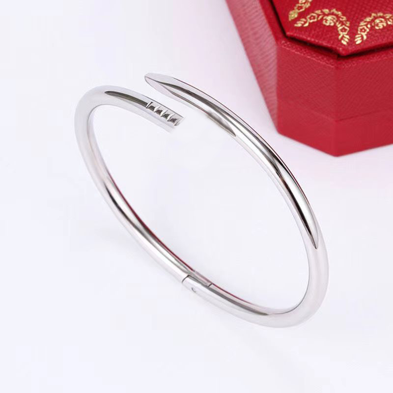 Luxury brand Love Classic Crystal Nail 18k Gold Cuff Bracelet Stainless Steel Jewelry for Women and Men Z260313