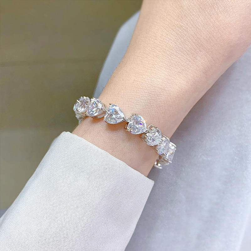 New S925 Sterling Silver Full Diamond Heart-Shaped Bracelet Elegant Tennis Style Fashion Jewelry for Women