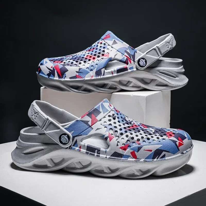 Flat Men Shoes EVA Slippers Garden Platform Man Summer Sandals New Male Sneakers Outdoor Flip Flops Home Clogs