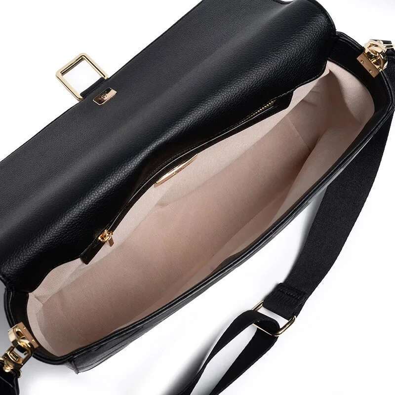 Classic Solid Color Design Women's Shoulder 2024 New Geometric Square Dark Large Capacity Pattern Commuter Crossbody Bag