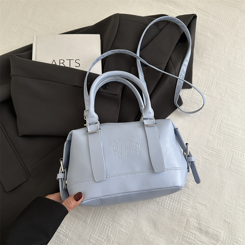 Free Delivery Designer Bag Minimally Designed Fashionable Commuting Single Shoulder Hand For Women In Spring And Summer Of 2025 New High End Crossbody