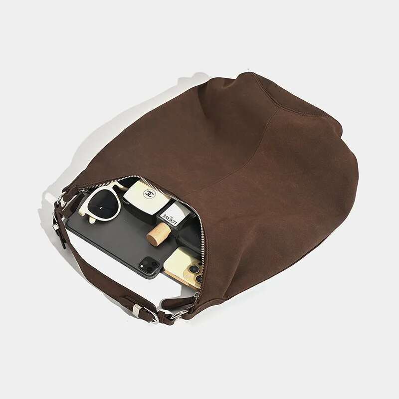 Maillard retro style armpit women's 2024 new high-capacity commuting versatile suede shoulder bag autumn and winter hits