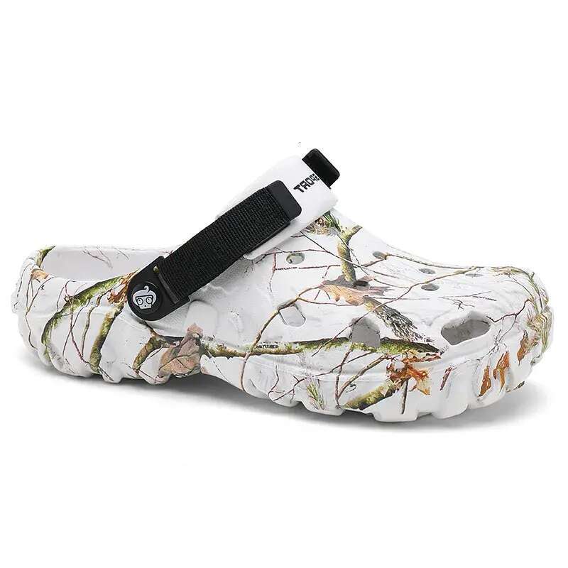 hot free shipping designer Sandals for woman and man 2025 new vintage fashionable beach shoes