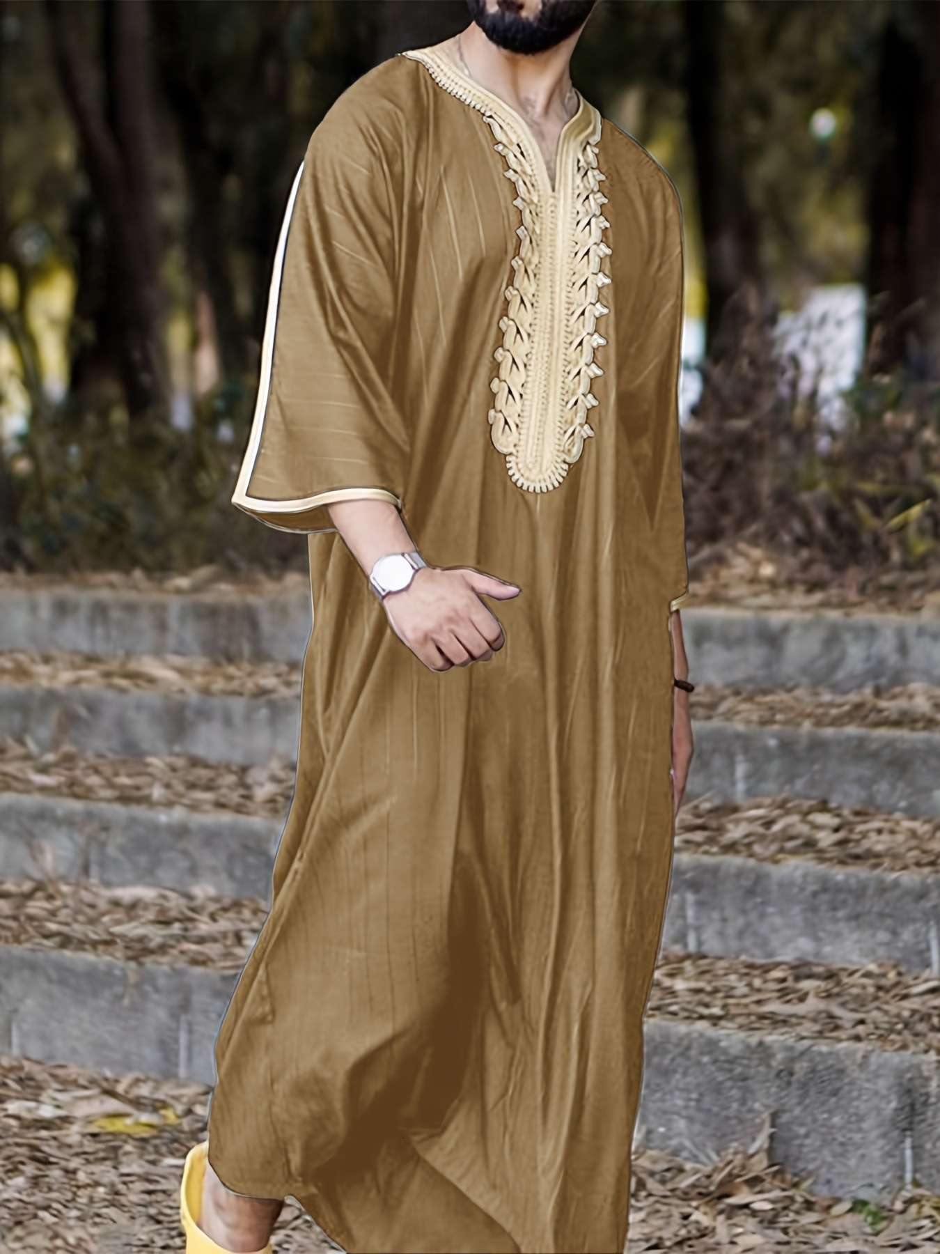 Designer Clothing Versatile Robe Loose V-neck Short Sleeve Embroidered Muslim Men's Clothing 2025 New Style