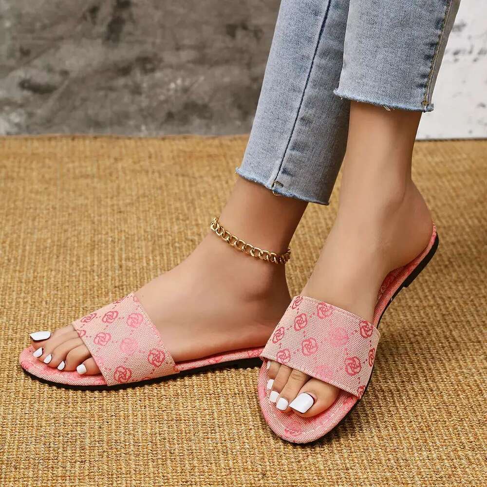 hot free shipping designer Sandals for woman 2025 newoutdoor breathable light platform slippers fashionable and comfortable khaki pink