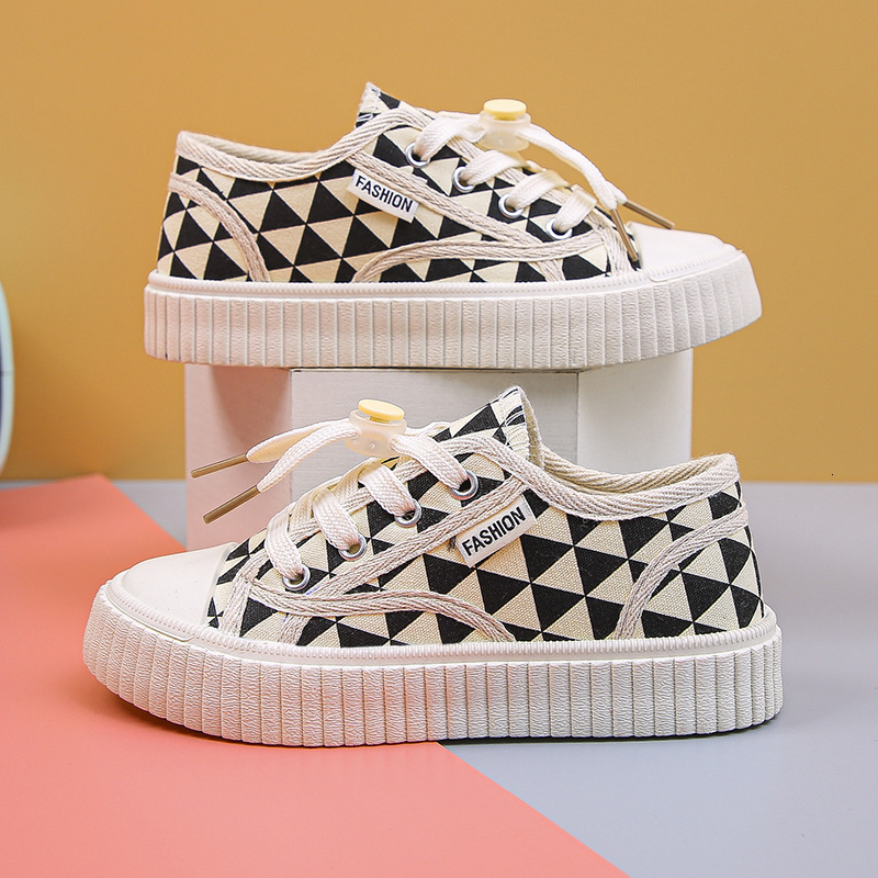 Ddmyshoesvip Children S Canvas Girls Casual New Style Boys Non Slip Board Medium And Large Children S Sports Shoes Biscuit Soles