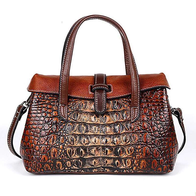 Retro Women's Exquisite Small Handbag, Luxurious Crocodile Texture, Made Of High-Quality Cowhide, Brown