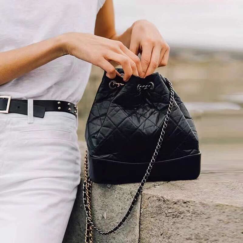 Xiaoxiangfeng Lingge Chain Bucket Bag for Women New Trendy Internet Celebrity Stray Genuine Leather s Single Shoulder Backpack