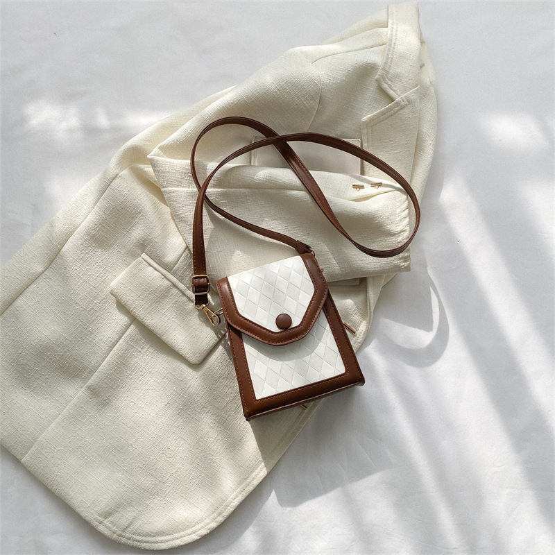 Free Delivery Designer Bag Online Celebrity Patchwork Lingge Small Popular For Women In Spring And Summer 2025 New Texture Commuting Crossbody Mobile 