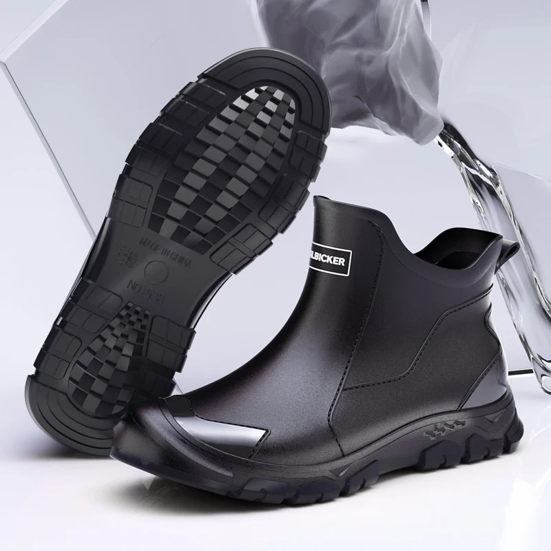 Outdoor Non-slip Light Shoes Men Rain Boots Waterproof Rubber Fishing Shoes Durable Waterproof Rubber Fishing Shoes 250515