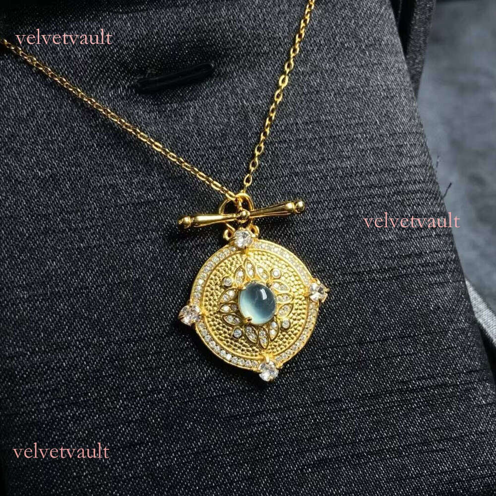 Linyin gold-plated sier convex circular necklace with ice transparent jade inlay anniversary commemoration