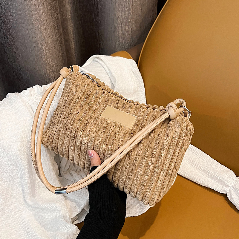 Free Delivery Designer Bag Winter Fashion Commuter 2025 Large Capacity Simple Corduroy Hairy Single Shoulder Underarm Bag For Women Luxury Bag