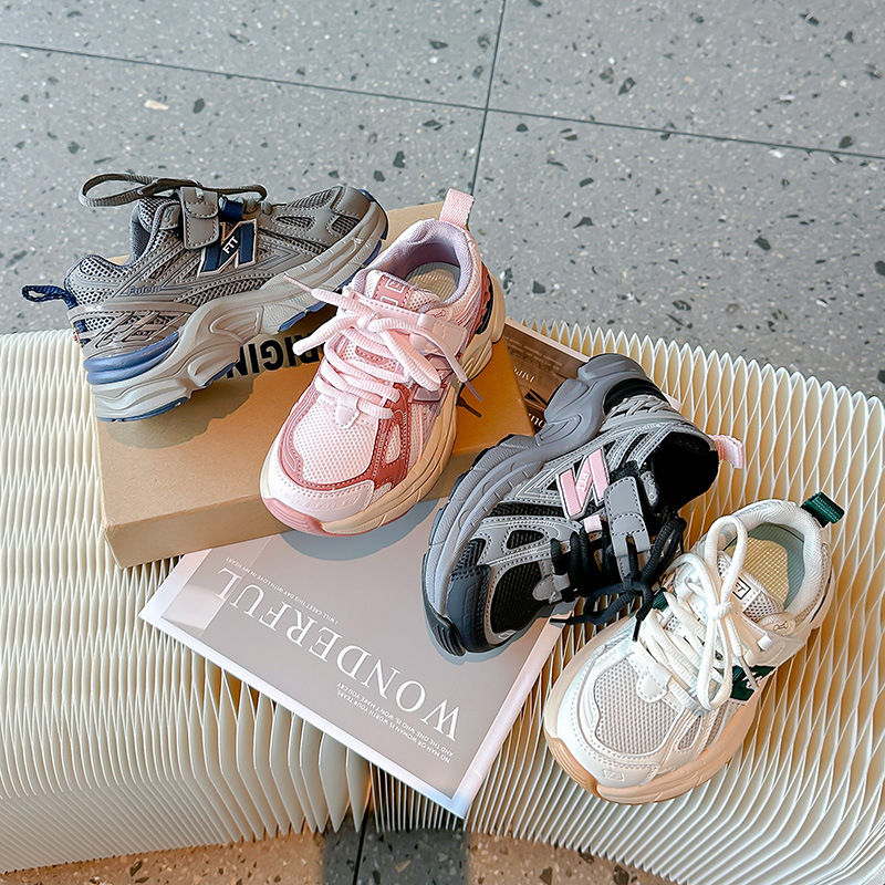Hot Sell Children Designer Shoes Boys Fashion Sneakers Girls Sport Running Shoes Kids Breathable Casual Trainers Outdoor Shoes Size 26 - 36 W0772