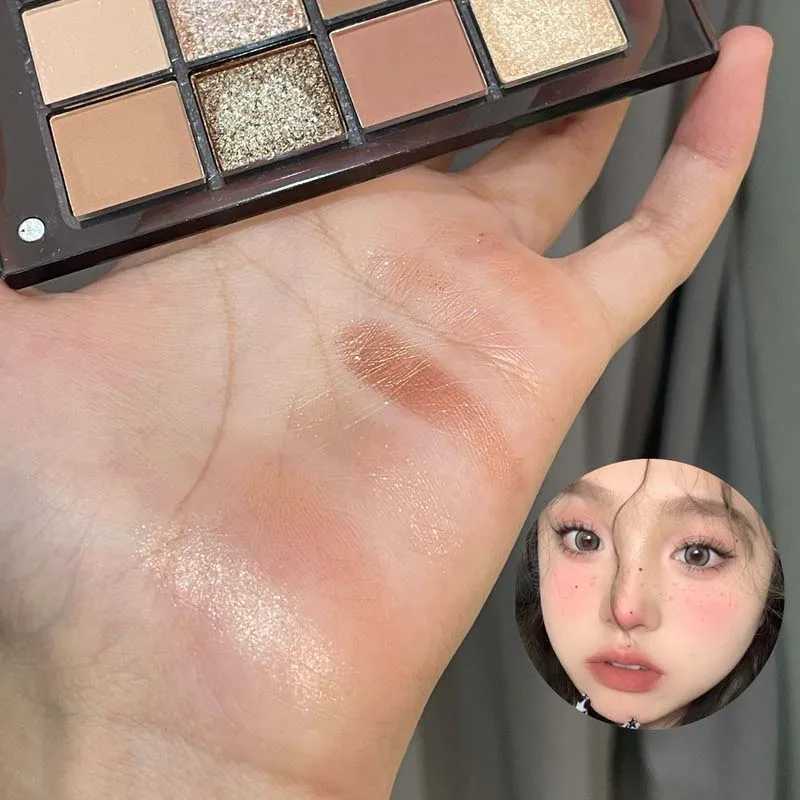 HERORANGE 12-color Eyeshadow Palette with Multiple Colors to Suit All Makeup Looks Dark Eyeshadow PaletteXJ250520