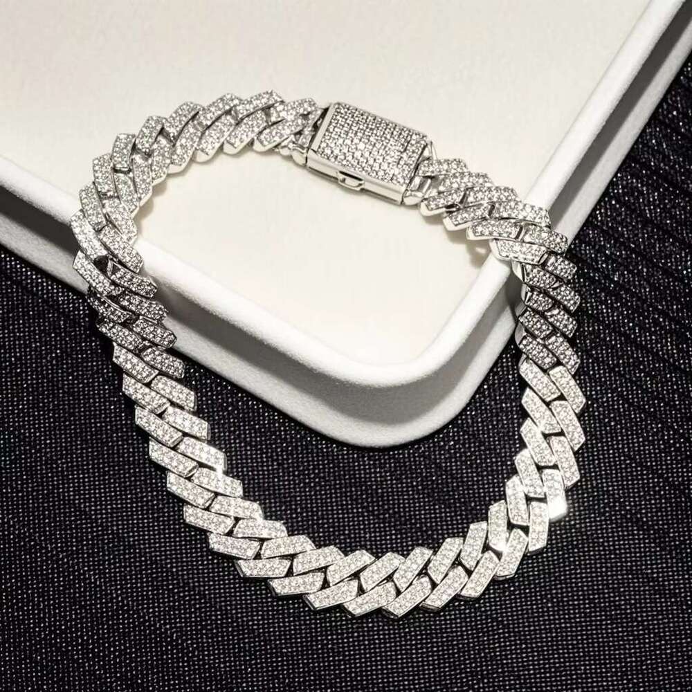 Linyin Sier Silica Full Bracelet with Elegant and Luxurious Design, Shining Party Gift