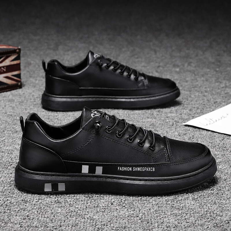 Breathable Little for Men 2024 New Korean Casual Men's Fashion White Leather Top Board Shoes Spring Live Broadcast