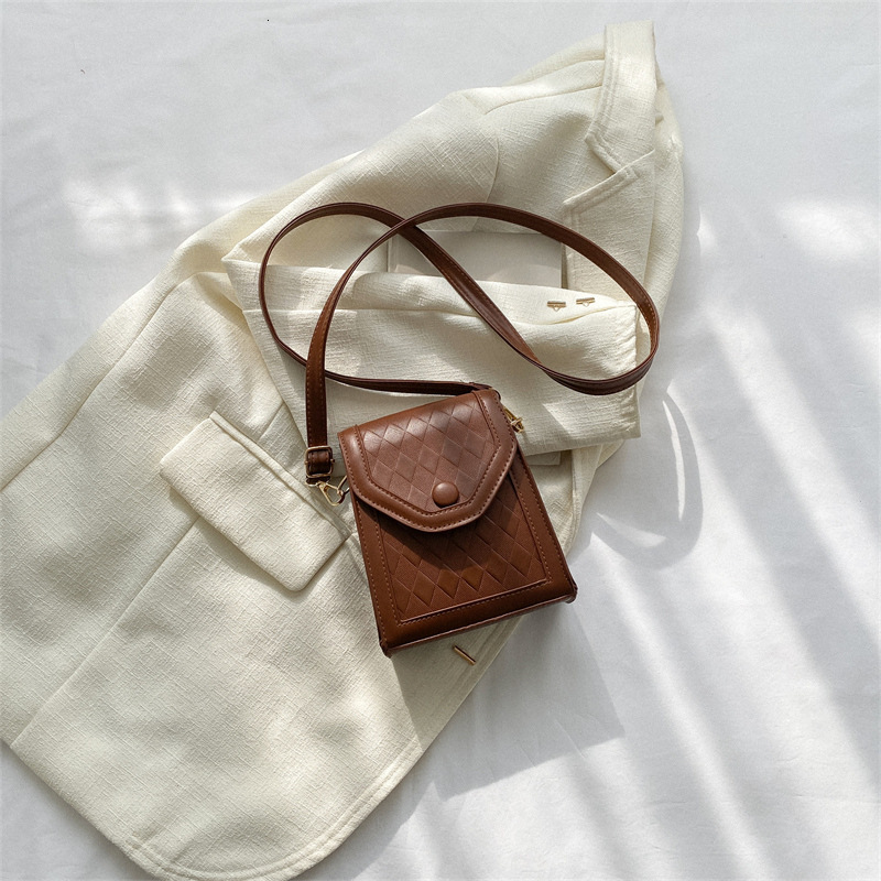 Free Delivery Designer Bag Online Celebrity Patchwork Lingge Small Popular For Women In Spring And Summer 2025 New Texture Commuting Crossbody Mobile 
