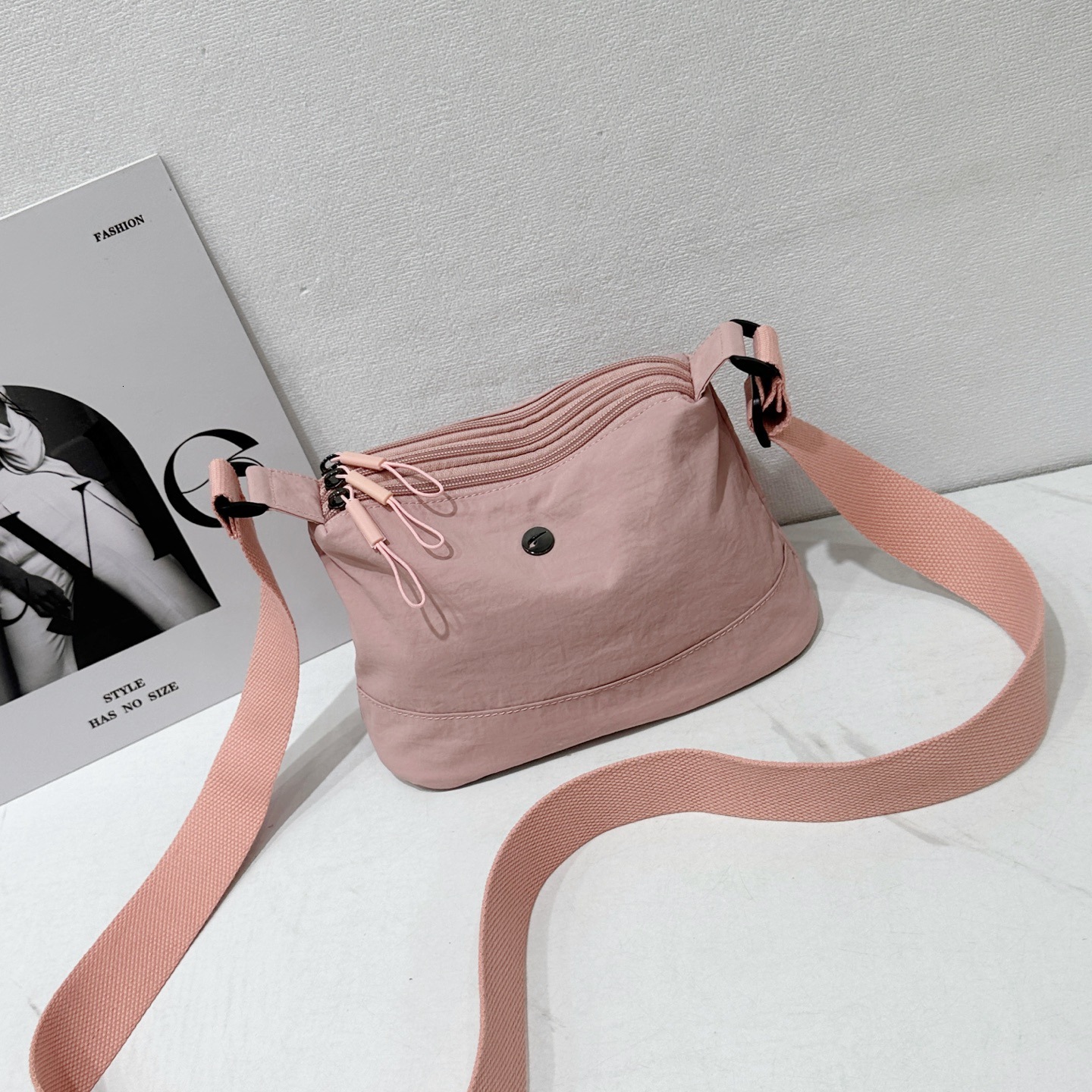 Casual versatile portable backpack new lightweight shoulder simple and fashionable niche crossbody bag stylish small square bag