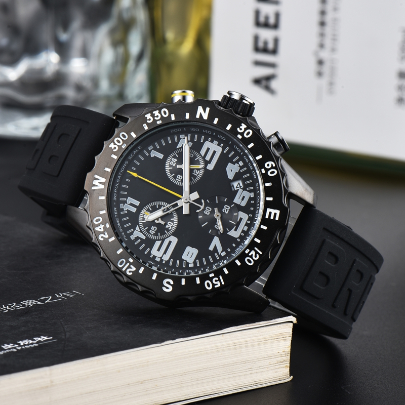 Men watch Hot Sale Sport Watches Quartz Luxury Wristwatch Multifunctional Automatic Date Rubber Strap Hot Sale Fashion Male Clocks Wholesale