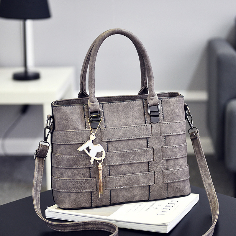 Top brand new free designer bag fashion handbag large capacity women's bag casual cross shoulder bag