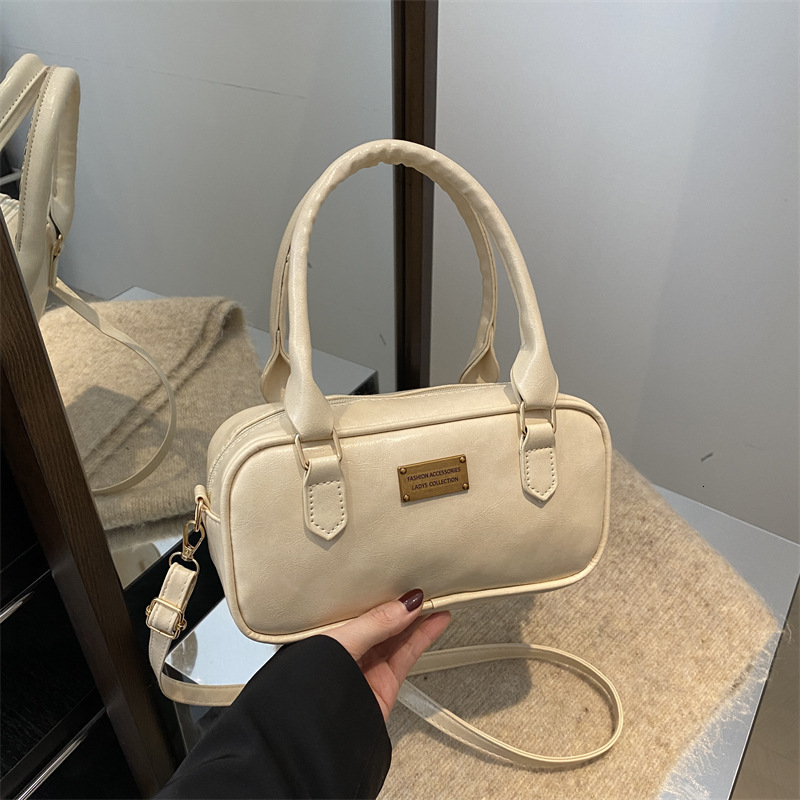 Free Delivery Designer Bag Appearance And Texture Premium Small Spring Women's 2025 New Crossbody Commuting Hand Held Bowling Luxury Bag